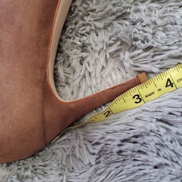 🆕️ A New Day Pumps - Picture 3 of 5